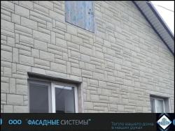 Стена из термопанелей под дикий камень в сетлом цвете
